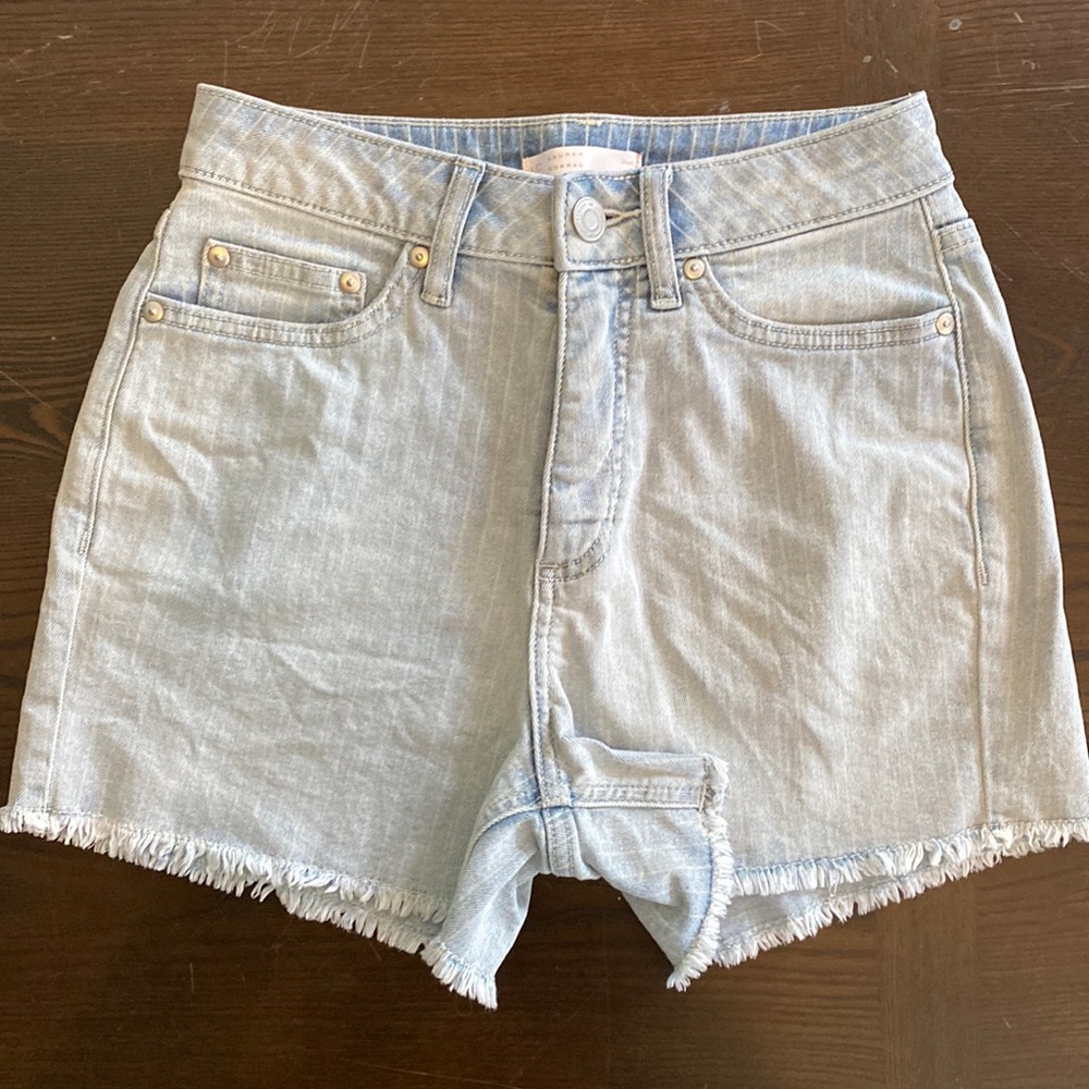 Light Wash Lauren Conrad Jean Short-Size 2
